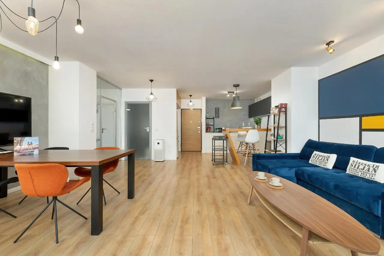 Solna Cracow Air-Conditioned Apartment With Balcony By Noclegi Renters Krakow
