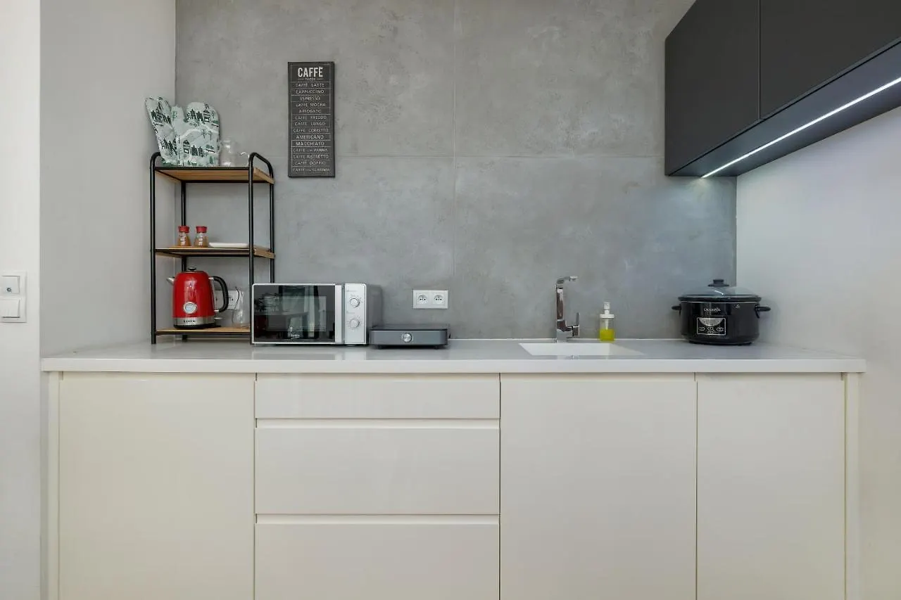 Solna Cracow Air-Conditioned Apartment With Balcony By Noclegi Renters Krakow
