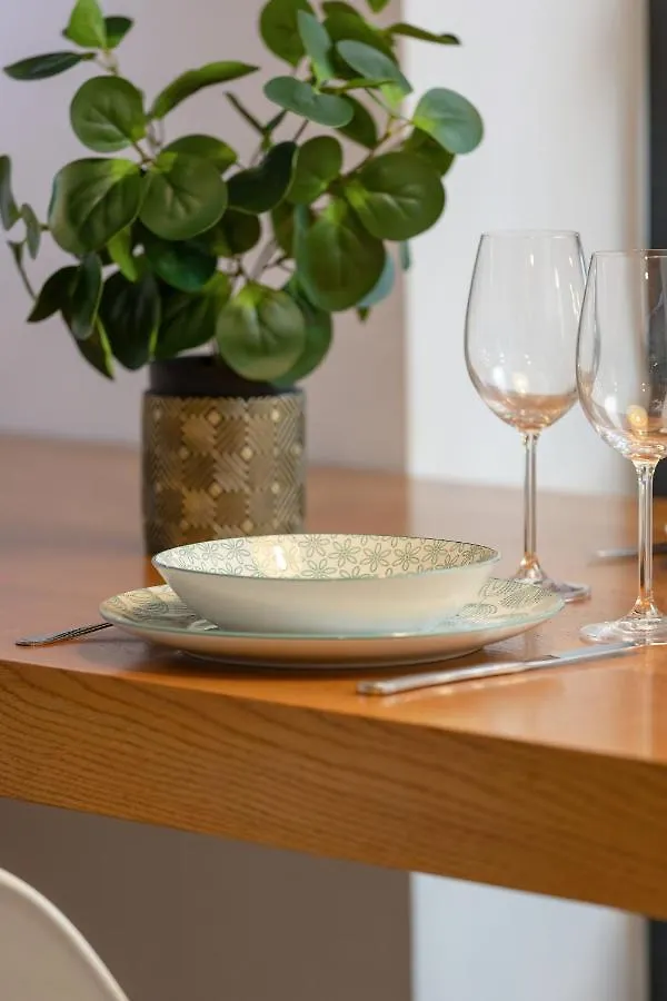 Solna Cracow Air-Conditioned Apartment With Balcony By Noclegi Renters Krakow